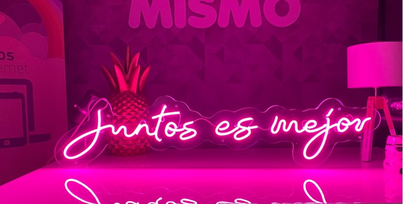 Neon de Juntos es Mejor