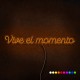 Neón vive el momento