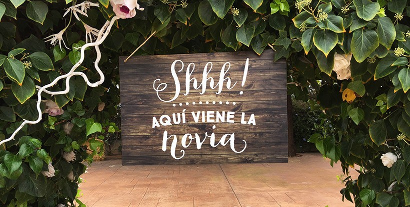 Cartel Boda Aquí Viene la Novia