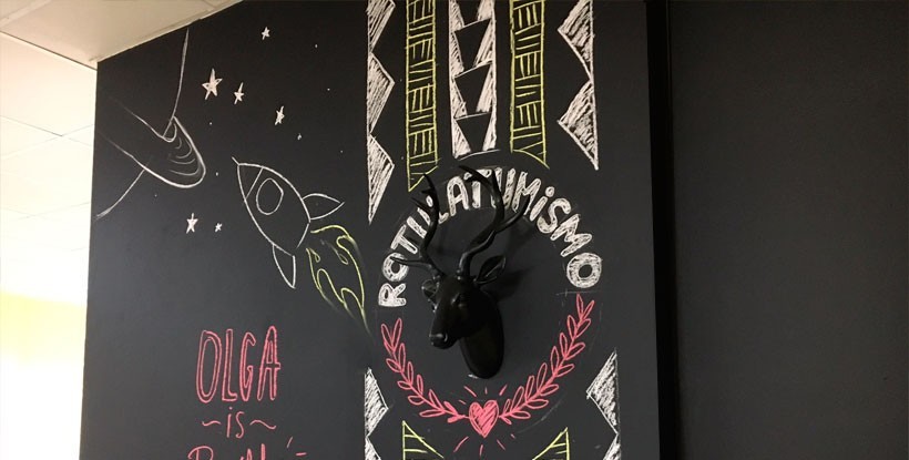 Vinilo decorativo de pizarra para escribir