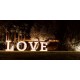 Letras LOVE gigantes con luz