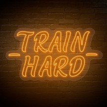 Neón 'TRAIN HARD'