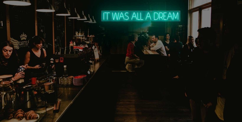 Neón "It was all a dream"